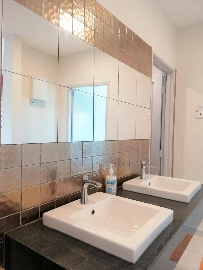Klebang Seacove Spacious 5Br Villa By Nestcove Malacca Exteriör bild